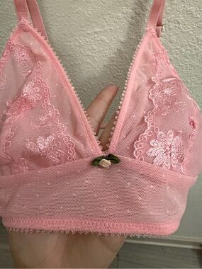 New Forever 21 Pink Floral Bra